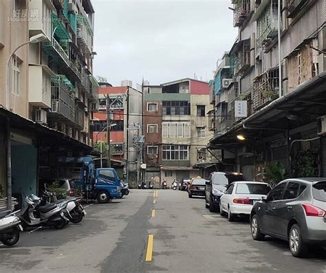 路沖 風水|路沖的房子可以住嗎？小心！你可能住進了「衝煞」的風水局！｜ 